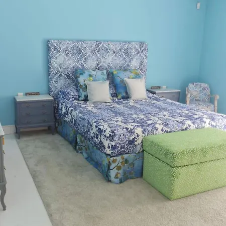 First Line Banus 4 Bed Sea Pool Marbella