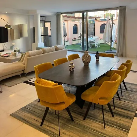 First Line Banus 4 Bed Sea Pool * Marbella