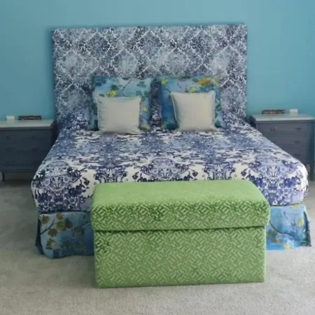 First Line Banus 4 Bed Sea Pool *