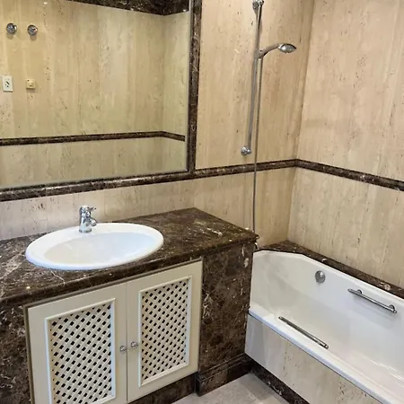 First Line Banus 4 Bed Sea Pool Apartmán