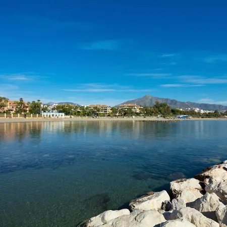 First Line Banus 4 Bed Sea Pool Lejlighed