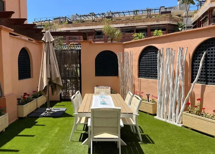 First Line Banus 4 Bed Sea Pool * Marbella