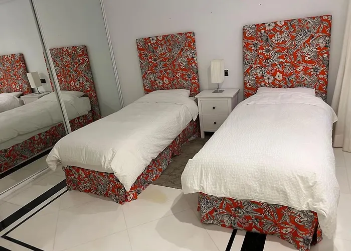 شقة First Line Banus 4 Bed Sea Pool